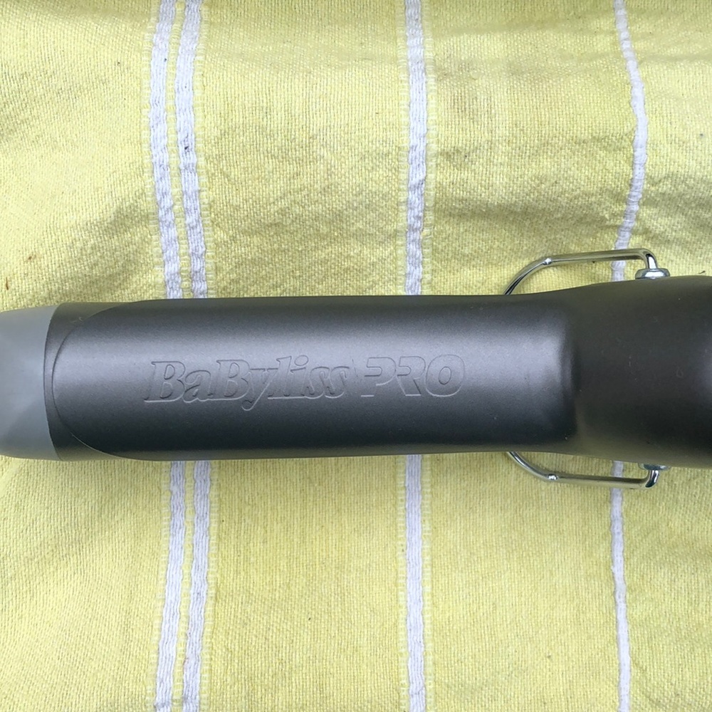 BaByliss 1.5” curling iron